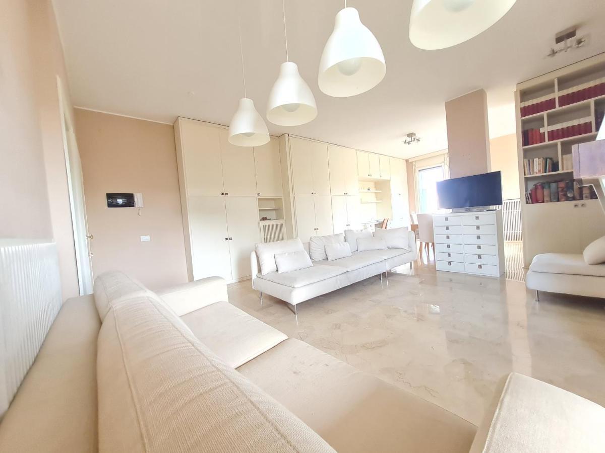 Ottoboni Charme Apartment With Terrace Milano Ngoại thất bức ảnh